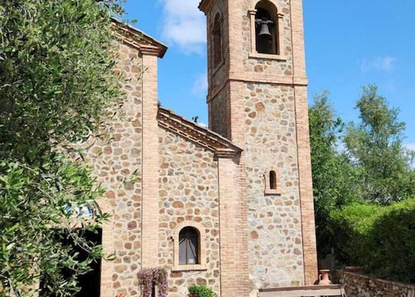 Tuscany Civitella Paganico Facade