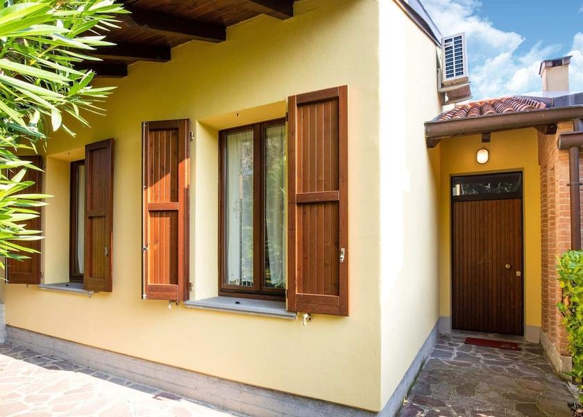 Lombardy Moniga del Garda Exterior Detail