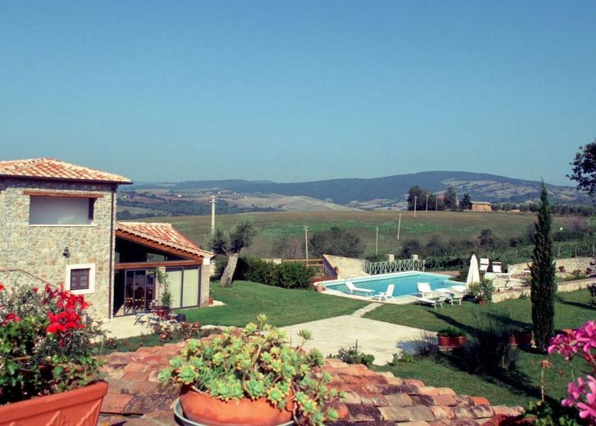 Tuscany Manciano Exterior Detail