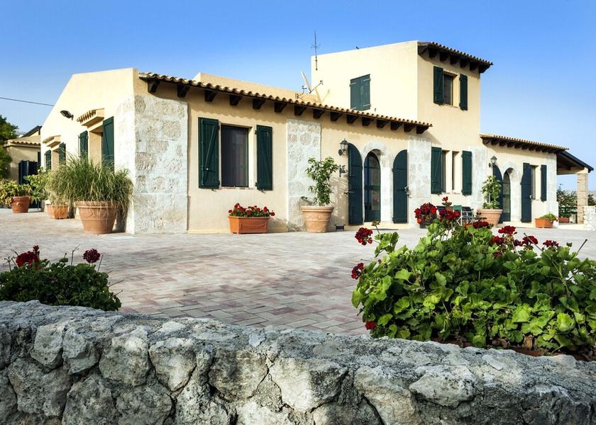 Sicily Licata Exterior Detail
