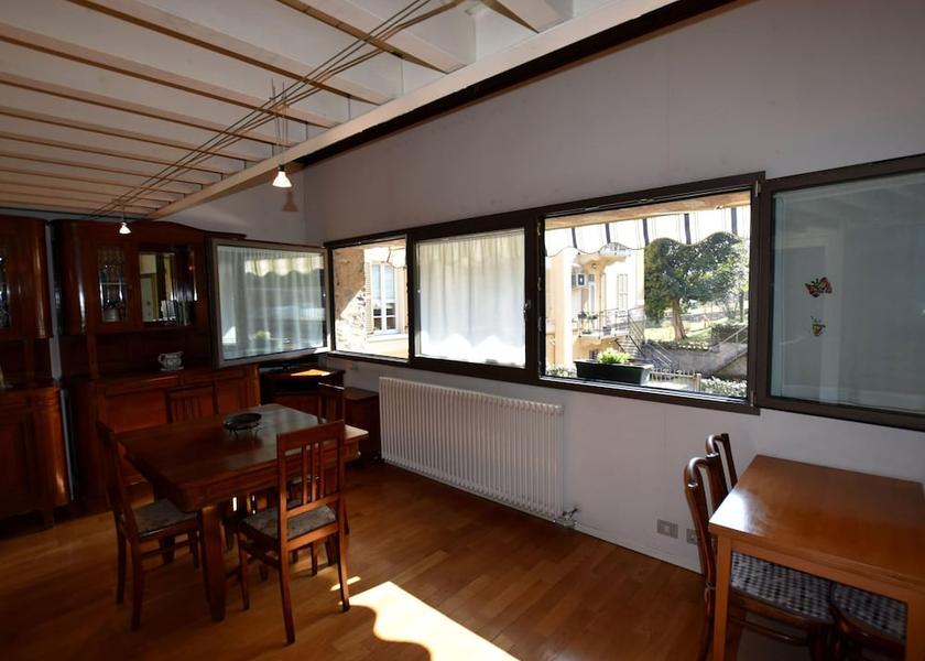 Lombardy Lovere Dining Area