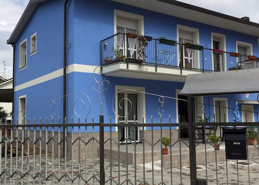 Lombardy Saronno Exterior Detail