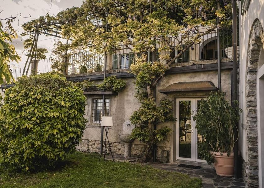 Piedmont Pettenasco Entrance