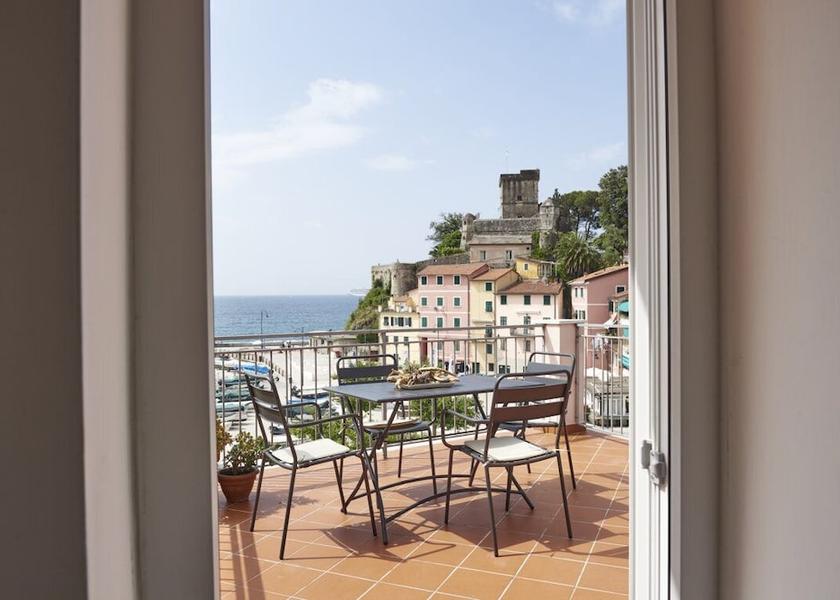 Liguria Lerici Terrace
