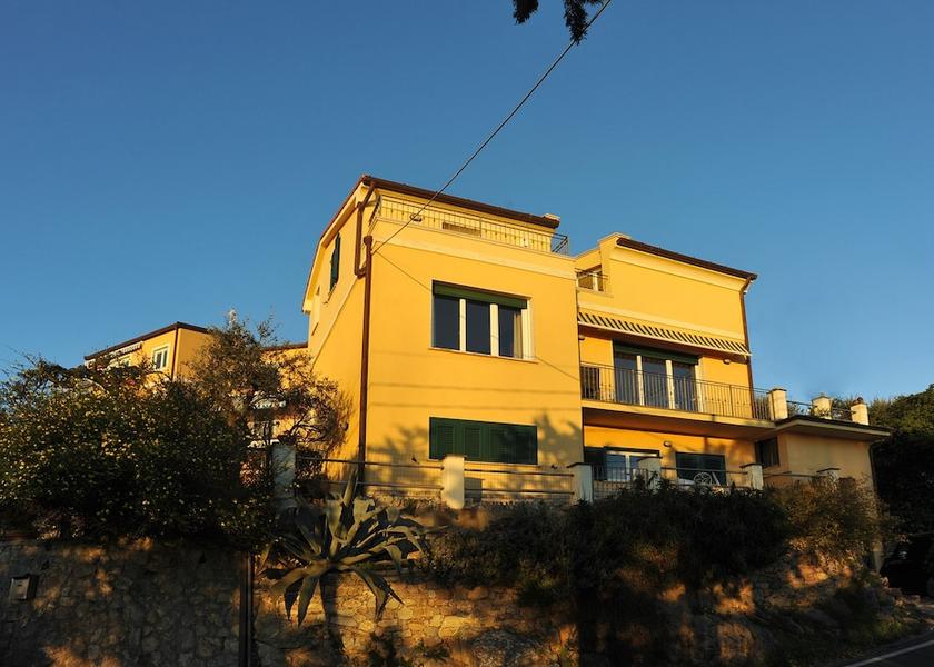 Liguria Lerici Exterior Detail