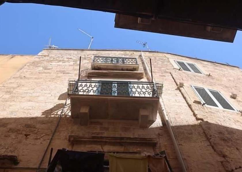 Puglia Giovinazzo Exterior Detail