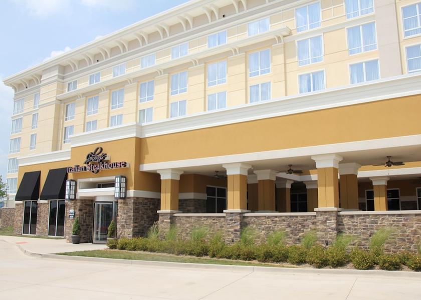 Illinois East Peoria Exterior Detail