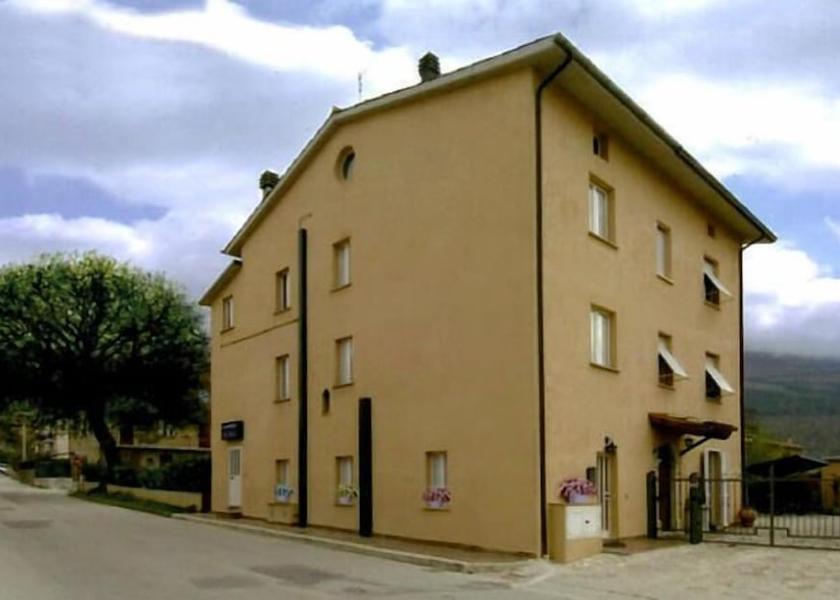 Umbria Gualdo Tadino Exterior Detail