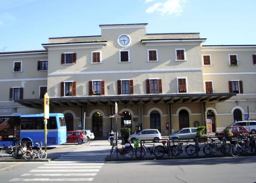 Tuscany Empoli Exterior Detail