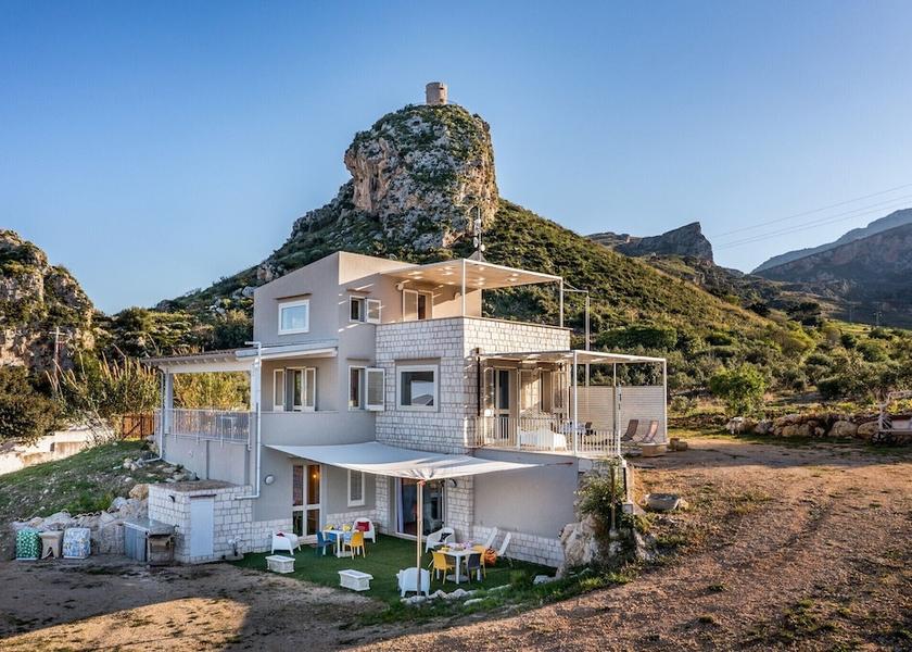 Sicily Castellammare Del Golfo Exterior Detail