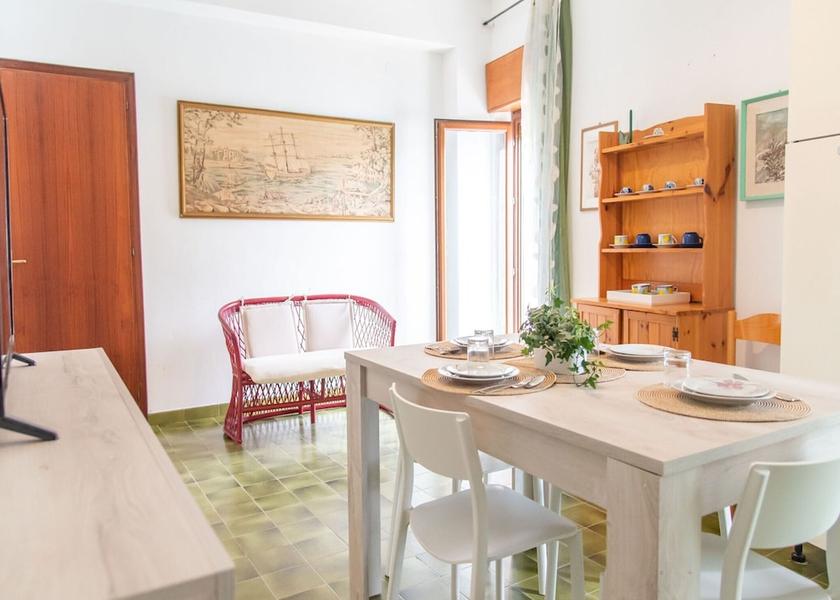 Sicily Castellammare Del Golfo Dining Area