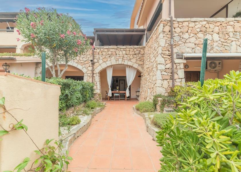 Sardinia Loiri Porto San Paolo Exterior Detail