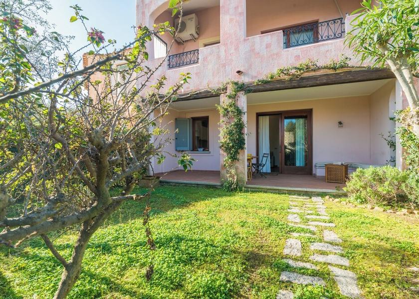 Sardinia Loiri Porto San Paolo Exterior Detail