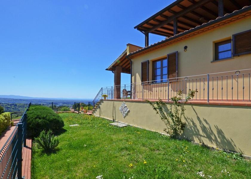 Tuscany Riparbella Property Grounds