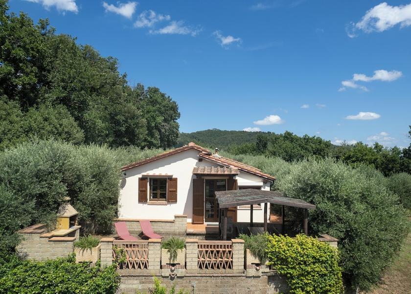 Tuscany Riparbella Exterior Detail