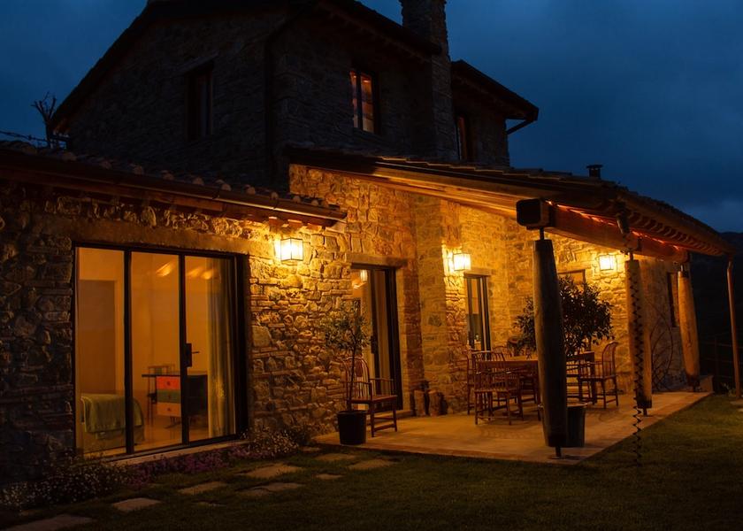 Tuscany Riparbella Exterior Detail