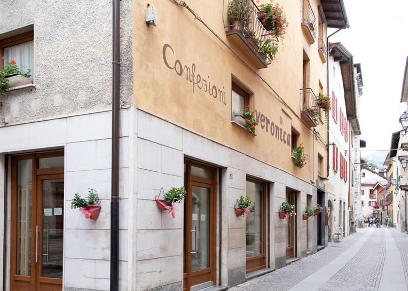 Lombardy Bormio Room