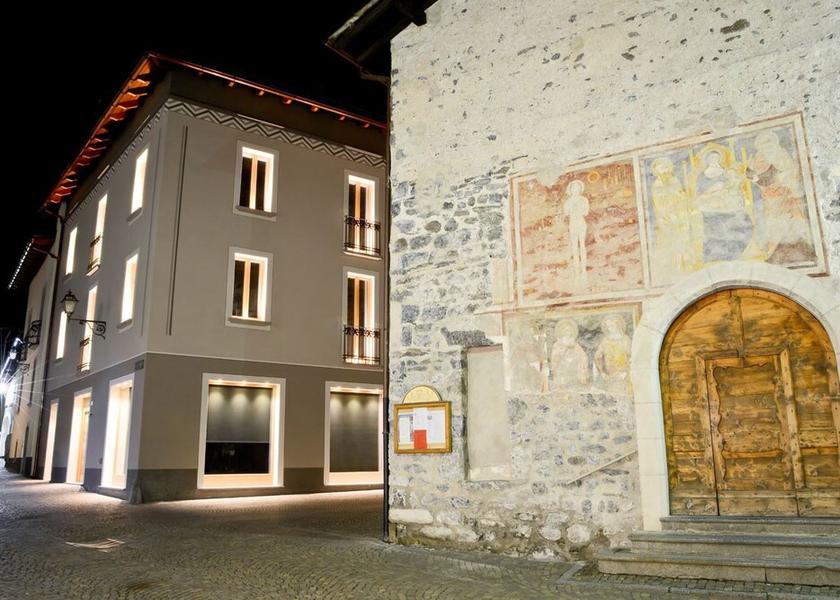 Lombardy Bormio Facade