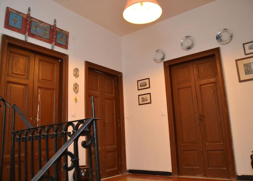 Tuscany Aulla Interior Entrance