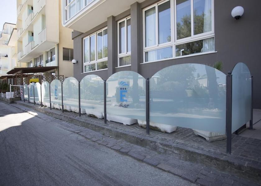 Marche Gabicce Mare Exterior Detail