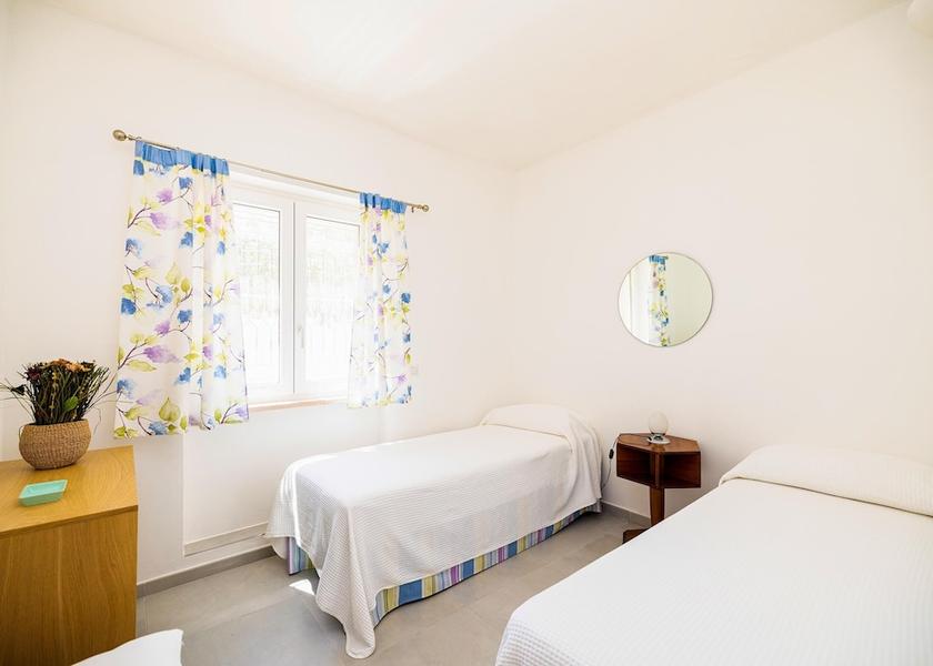 Puglia Vico Del Gargano Room