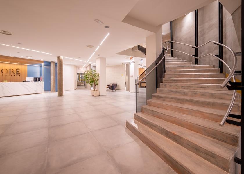 Handrails in stairways