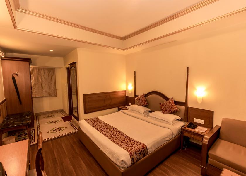 Tamil Nadu Ooty Heritage Room