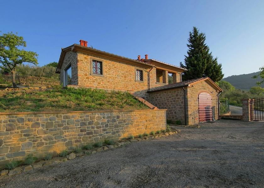 Tuscany Castiglion Fiorentino Exterior Detail
