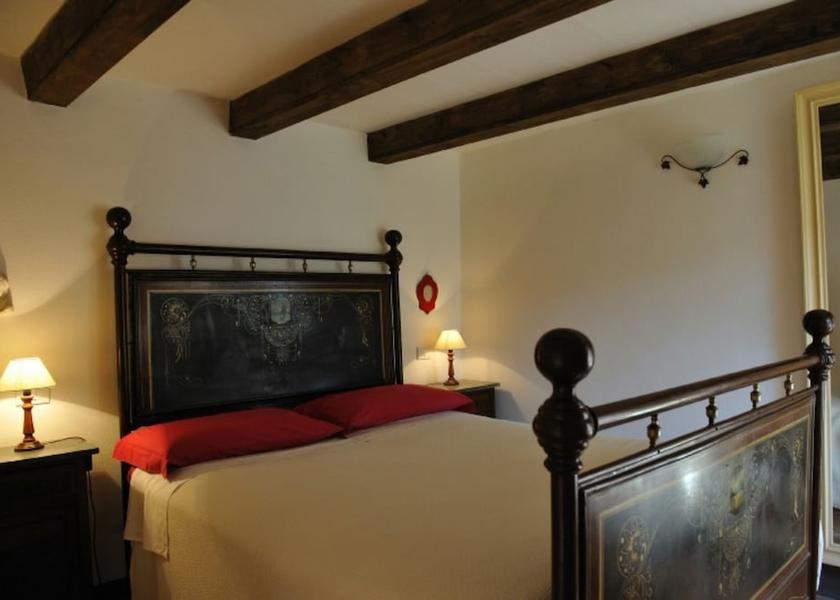 Tuscany Castiglion Fiorentino Room
