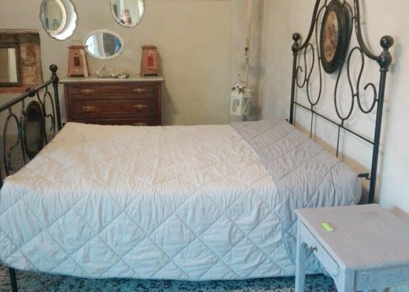 Tuscany Castiglion Fiorentino Room