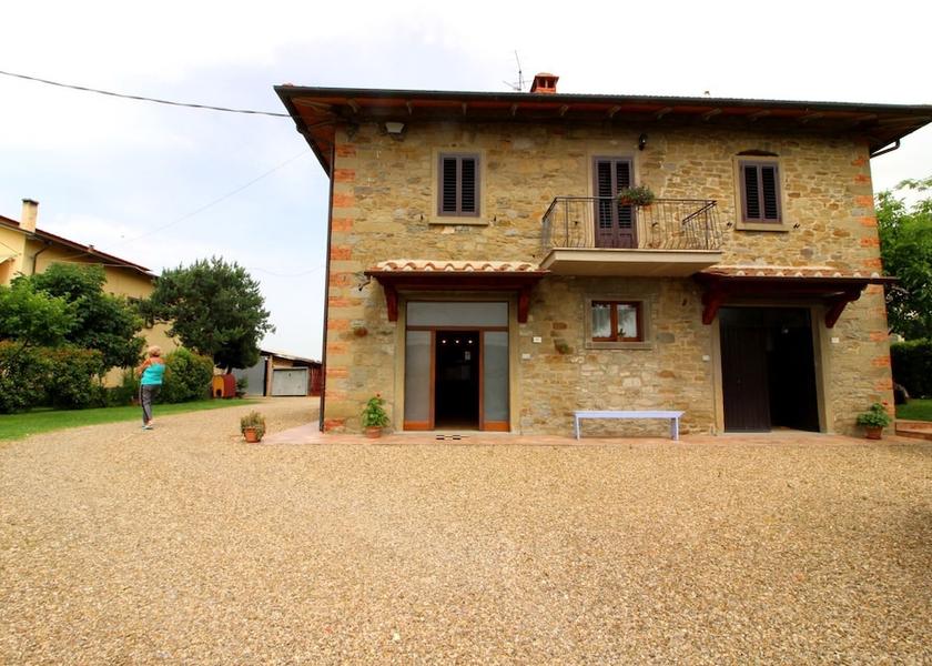 Tuscany Castiglion Fiorentino Exterior Detail