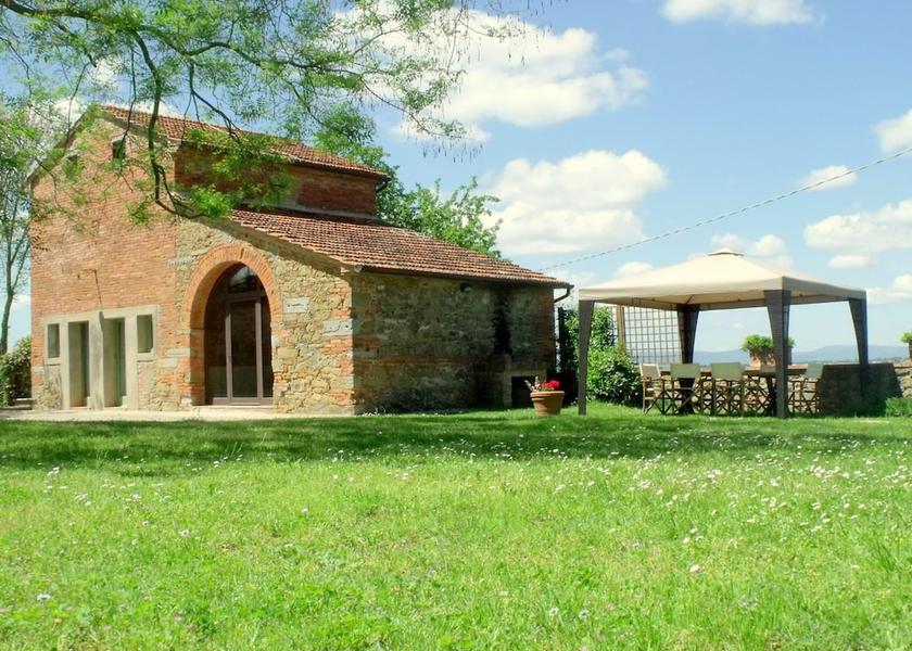 Tuscany Castiglion Fiorentino Exterior Detail