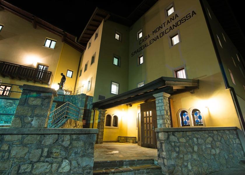 Veneto San Vito Di Cadore Facade