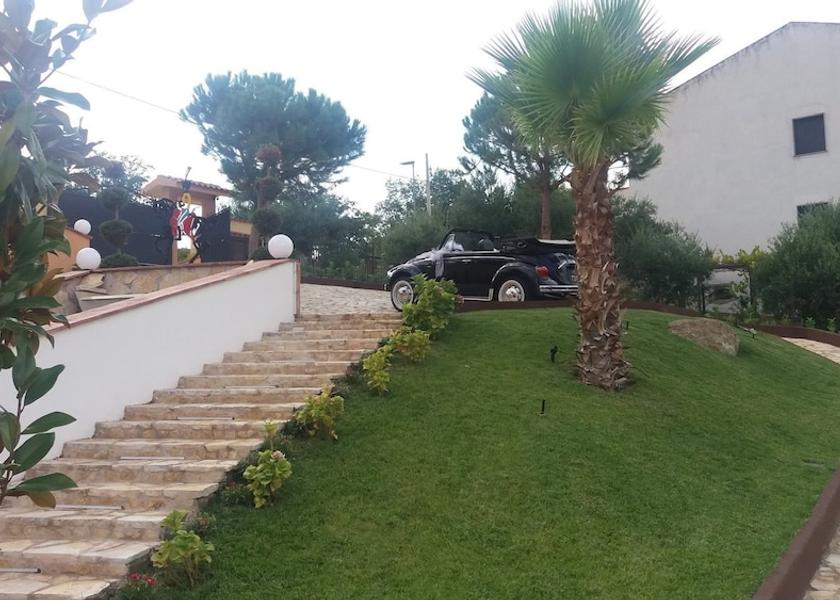 Calabria Castrovillari Property Grounds
