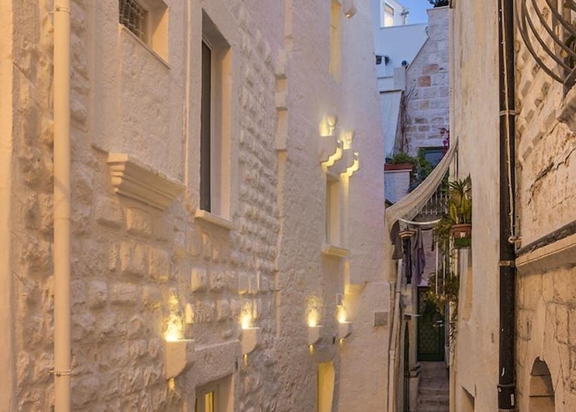 Puglia Polignano A Mare Exterior Detail