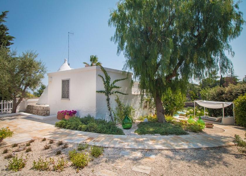 Puglia Polignano A Mare Exterior Detail