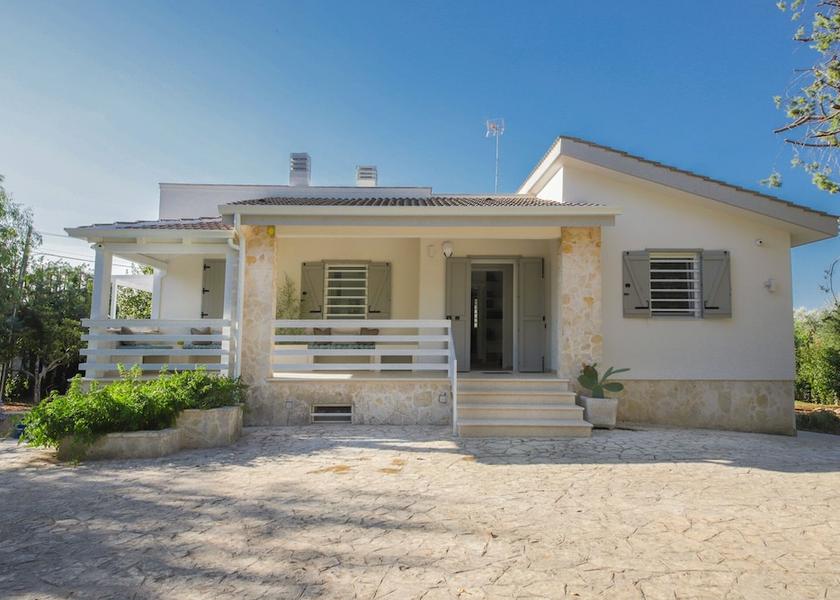 Puglia Polignano A Mare Facade