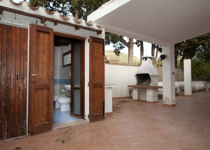 Sardinia Maracalagonis Exterior Detail