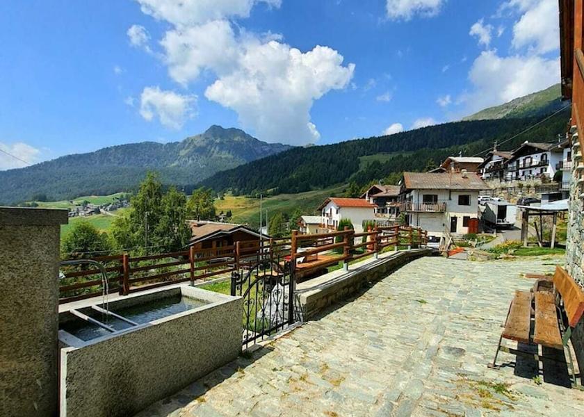 Valle d'Aosta Torgnon Exterior Detail