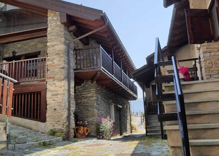 Valle d'Aosta Torgnon Exterior Detail