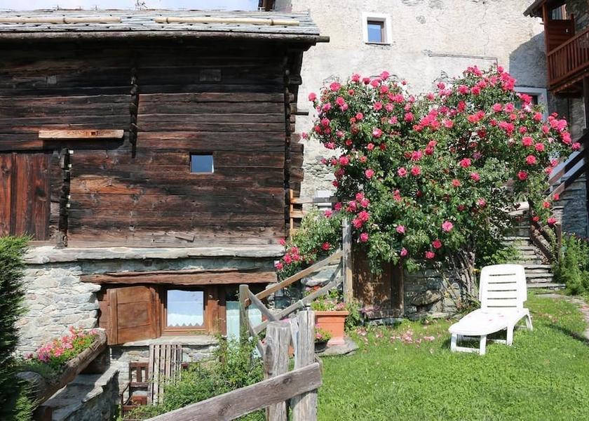 Valle d'Aosta Torgnon Exterior Detail