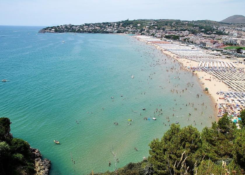 Lazio Gaeta Exterior Detail