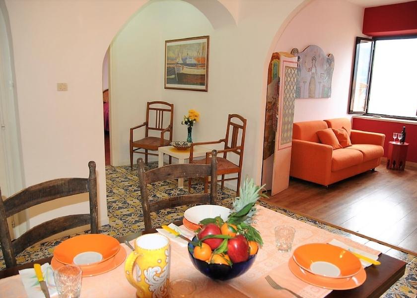 Lazio Gaeta Dining Area