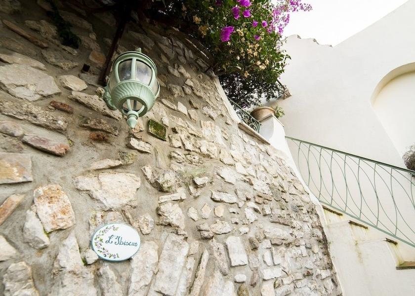 Lazio Gaeta Exterior Detail