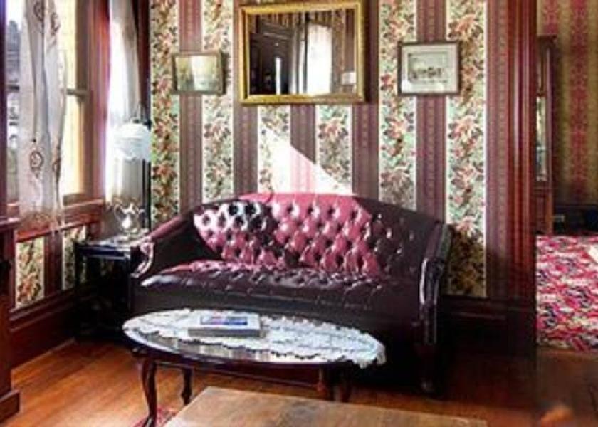 California Ferndale Interior Entrance