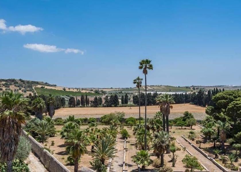 Sicily Ispica Property Grounds