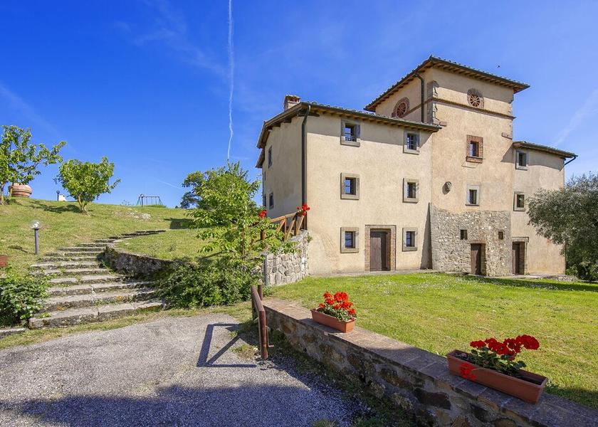 Tuscany Arcidosso Exterior Detail