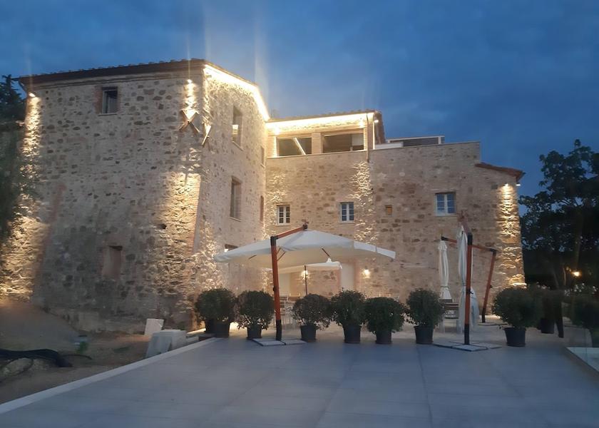 Tuscany Arcidosso Exterior Detail