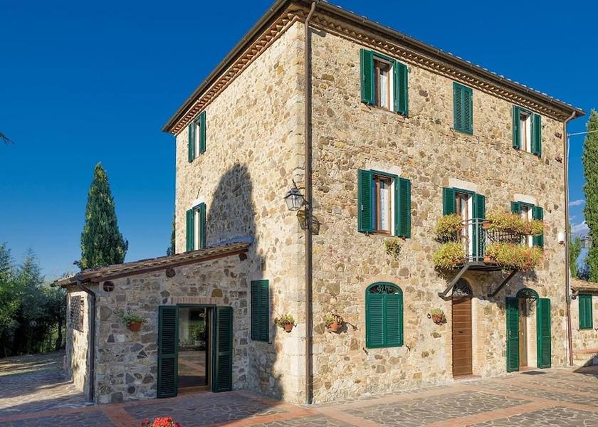 Tuscany Cetona Exterior Detail