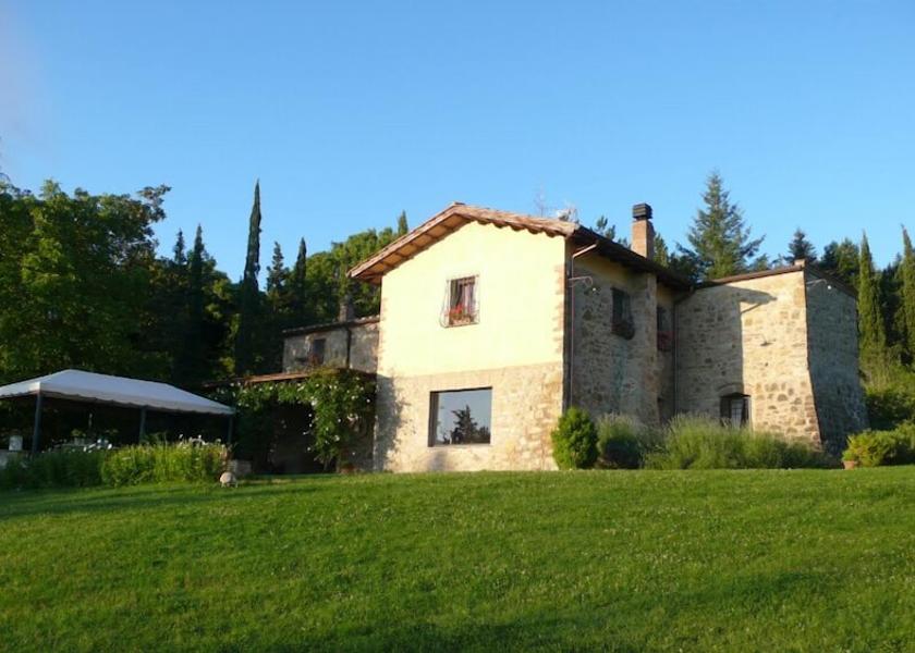 Tuscany Cetona Exterior Detail